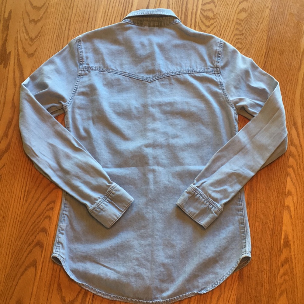 TOPSHOP chambray button down - Picture 3 of 3